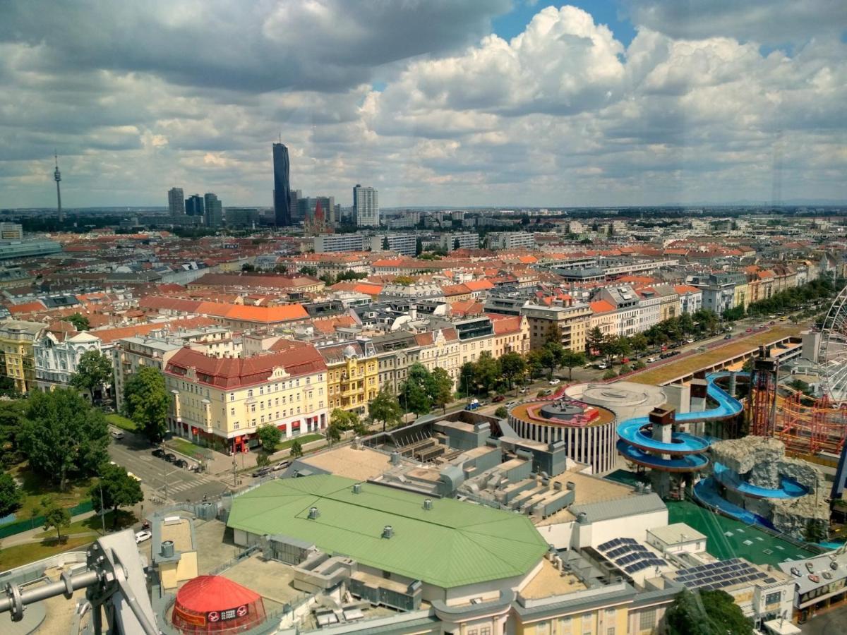 Center ! 3 Stops Away From The Center Of Vienna! المظهر الخارجي الصورة